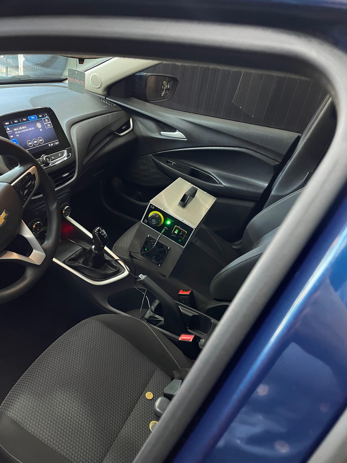 Oxi-sanitização automotiva realizada pela Red Route